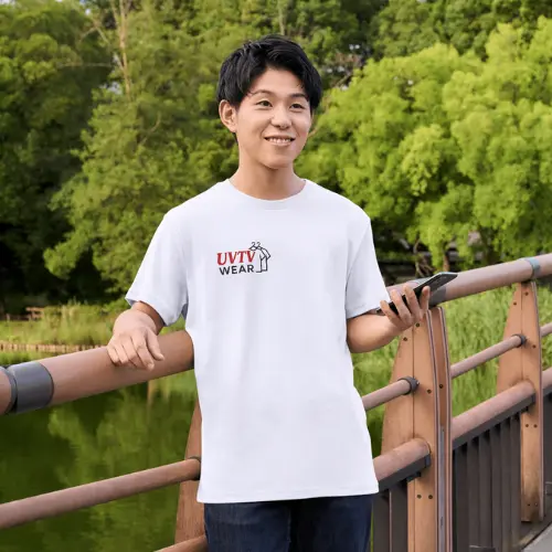 plain UVTV Wear t shirt